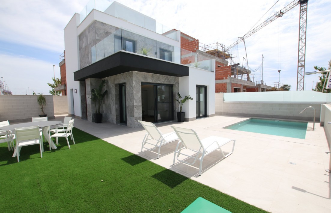 En construcción - Villa  - Pilar de la Horadada