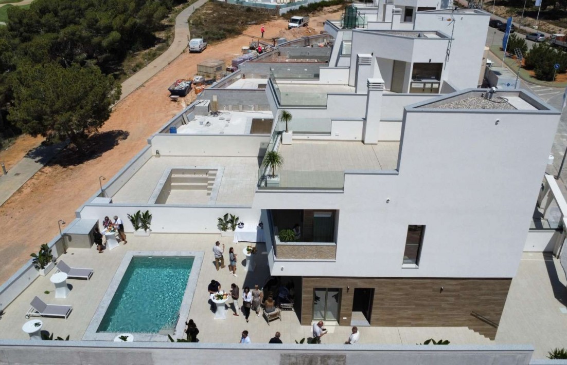 En construcción - Villa  - Pilar de la Horadada